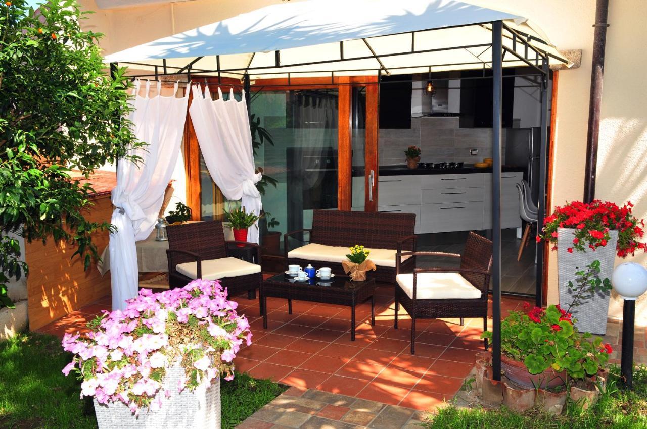 Bed and Breakfast Brezza di Mare San Teodoro  Esterno foto